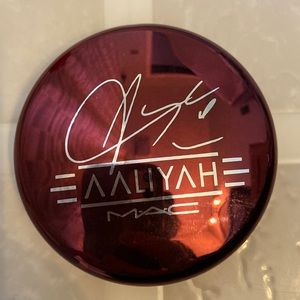 Mac bronzer. New without box